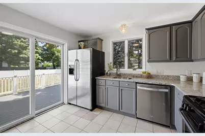 16 Elm St, Reading, MA 01867 - Photo 1