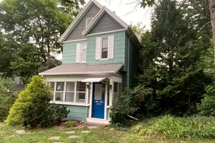 213 Locust St, Holyoke, MA 01040 - Photo 1