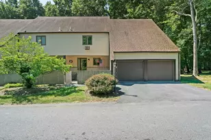 8 Bancroft Common, Franklin, MA 02038 - Photo 1