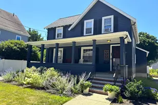 35 Emerson St, Wakefield, MA 01880 - Photo 1
