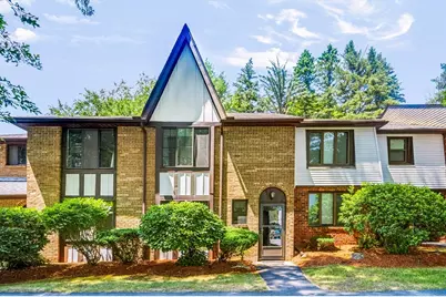 8 Cobblestone Ln #8, Worcester, MA 01606 - Photo 1