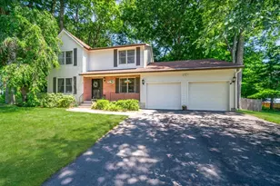 7 Bunker Cir, East Longmeadow, MA 01108 - Photo 1