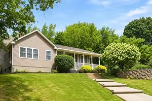 25 Robbins Ave, Dracut, MA 01826 - Photo 1