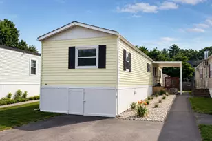 131 Washington St, Auburn, MA 01501 - Photo 1