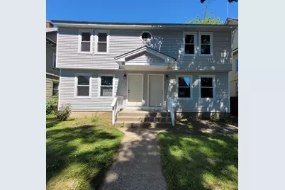 128 Woodmont St, Springfield, MA 01104 - Photo 1