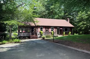 18 Chestnut St, Middleborough, MA 02346 - Photo 1