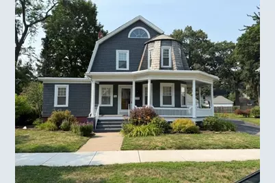 20 Woodlawn Pl, Longmeadow, MA 01106 - Photo 1