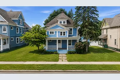 248 East St, Chicopee, MA 01020 - Photo 1