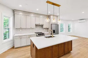 139 Sycamore St, Somerville, MA 02145 - Photo 1