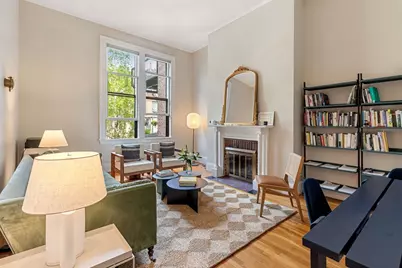 207 Commonwealth Ave. #4, Boston, MA 02116 - Photo 1