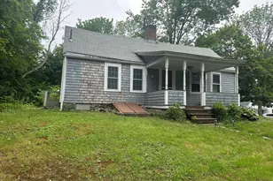 343 High St, Pembroke, MA 02359 - Photo 1
