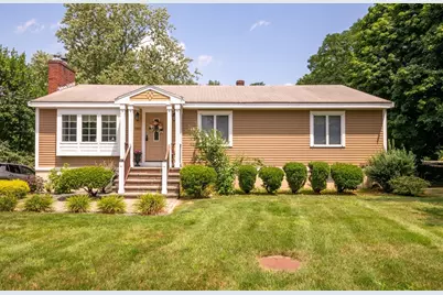 980 Salem St #2, Lynnfield, MA 01940 - Photo 1