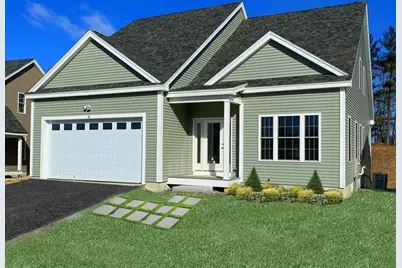 18C Crownshield #18C, Uxbridge, MA 01569 - Photo 1