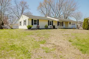 125 Temi Rd, Bellingham, MA 02019 - Photo 1