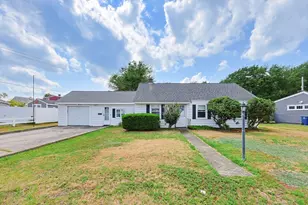 258 Walnut St, Braintree, MA 02184 - Photo 1