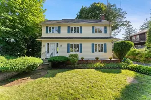 17 Preston Beach Rd, Marblehead, MA 01945 - Photo 1