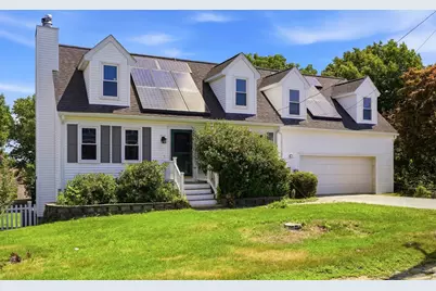 7 Sheldon St, Methuen, MA 01844 - Photo 1