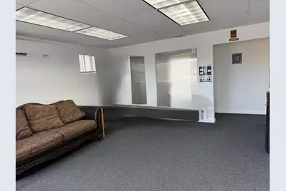 175 Cambridge St #4, Burlington, MA 01803 - Photo 1