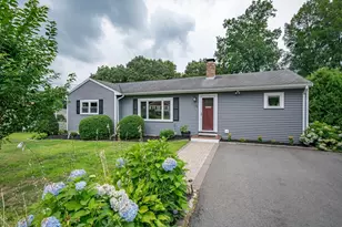 175 Edgewater Dr, Framingham, MA 01702 - Photo 1