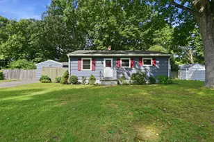 300 Newhouse St, Springfield, MA 01118 - Photo 1