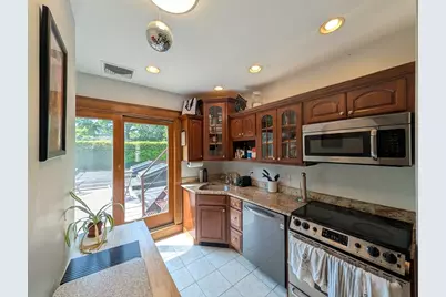 527 East 3rd #2, Boston, MA 02127 - Photo 1