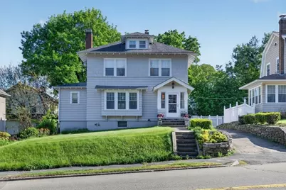 962 Pleasant St, Worcester, MA 01602 - Photo 1