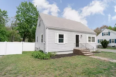 367 Lynnfield St, Peabody, MA 01960 - Photo 1