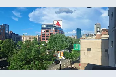 566 Commonwealth #303, Boston, MA 02215 - Photo 1