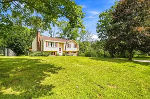4 Picadilly St, Upton, MA 01568 - Photo 1