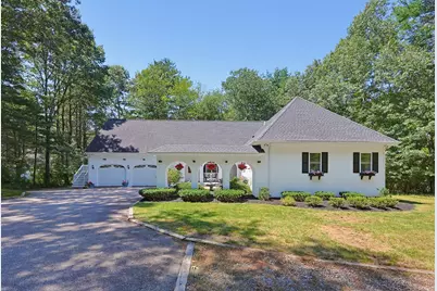 650 Crane Ave S, Taunton, MA 02780 - Photo 1