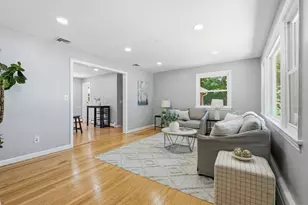158 Devens St, Springfield, MA 01151 - Photo 1