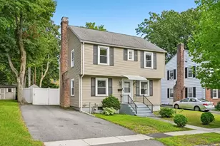 19 Walworth St, Worcester, MA 01602 - Photo 1