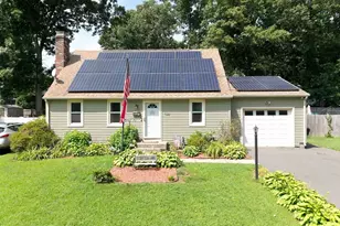 138 Endicott St, Springfield, MA 01118 - Photo 1