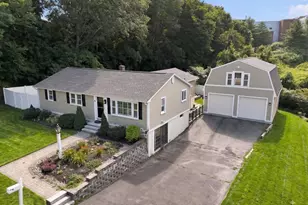 10 Hunter Dr, Newburyport, MA 01950 - Photo 1