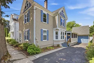 16 Collins St, Newburyport, MA 01950 - Photo 1