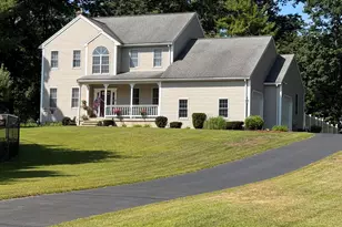 11 Brenton Wood Rd, Hudson, MA 01749 - Photo 1