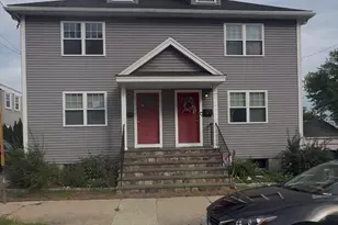 32 Chestnut, Peabody, MA 01960 - Photo 1