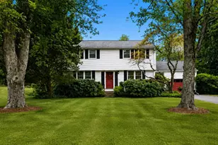 4 Heard Dr, Ipswich, MA 01938 - Photo 1