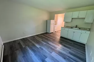 10 Belchertown Rd, Amherst, MA 01002 - Photo 1