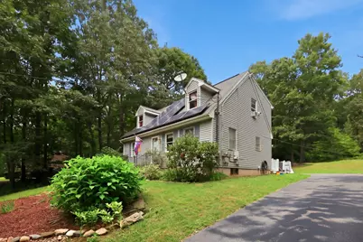28 Old Thompson St, Palmer, MA 01069 - Photo 1
