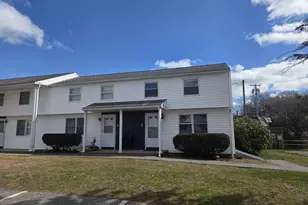 4 Town House Ct, Spencer, MA 01542 - Photo 1