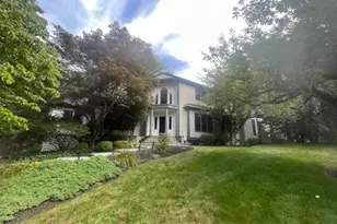 22 Beacon Heights, Newton, MA 02458 - Photo 1