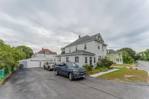 234 Pelham St, Methuen, MA 01844 - Photo 1