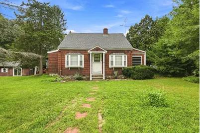66 Charlton St, Oxford, MA 01540 - Photo 1