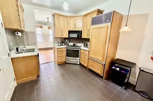 162 Endicott, Boston, MA 02113 - Photo 1