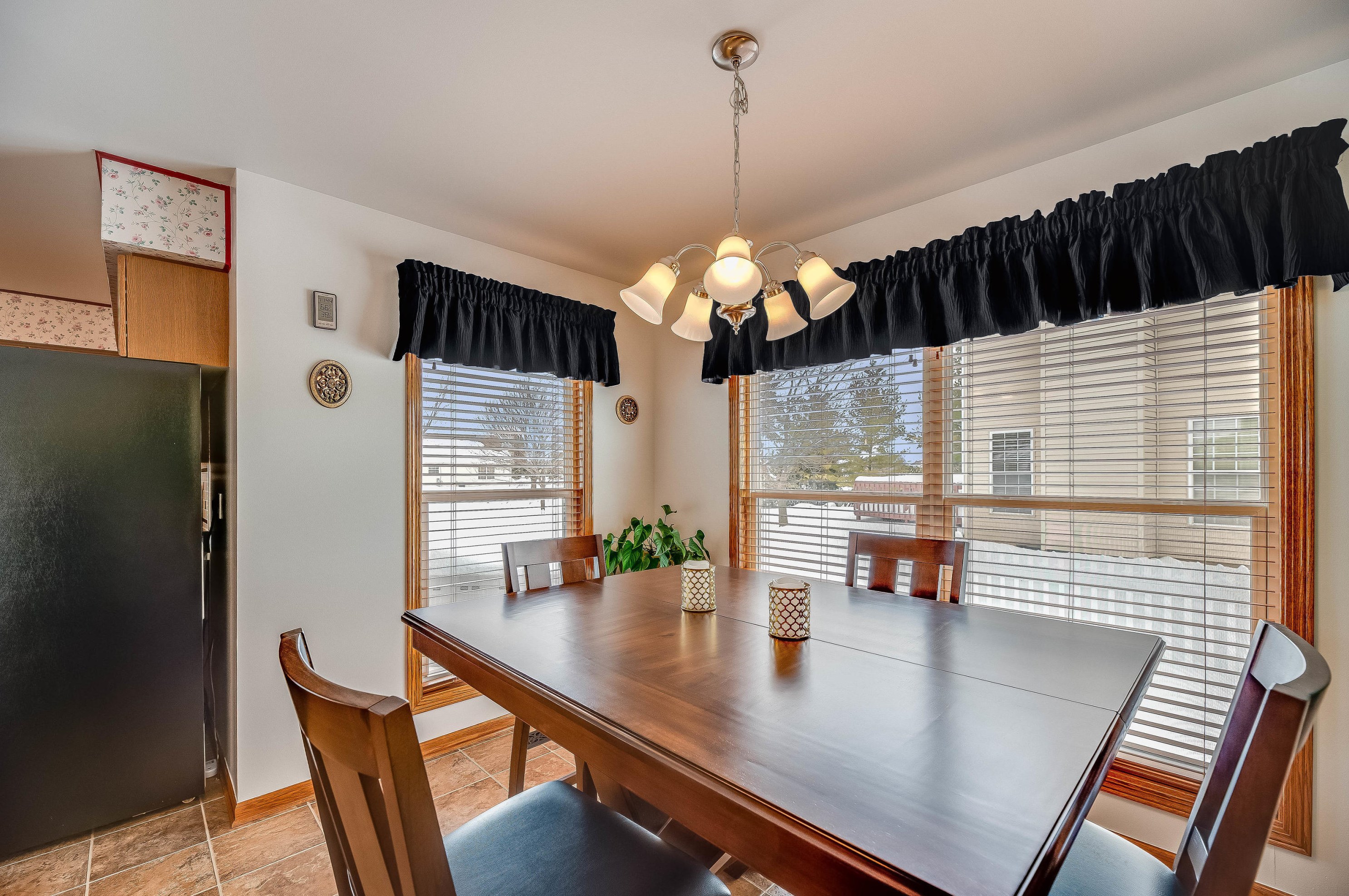 6820 107 Ave, Kenosha WI 53142-7864 exterior