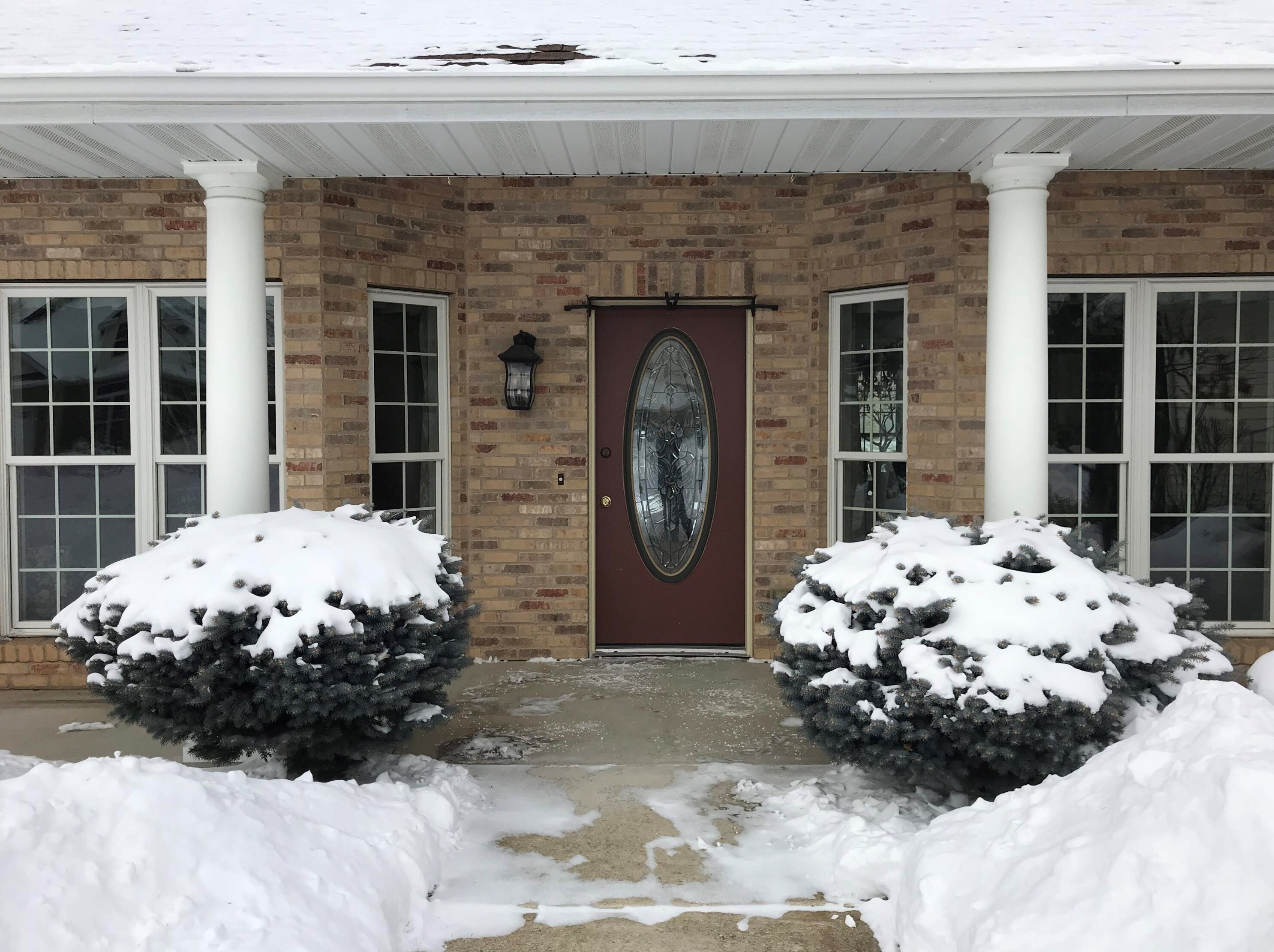 218 Maple Dr, Plymouth WI  53073-4059 exterior