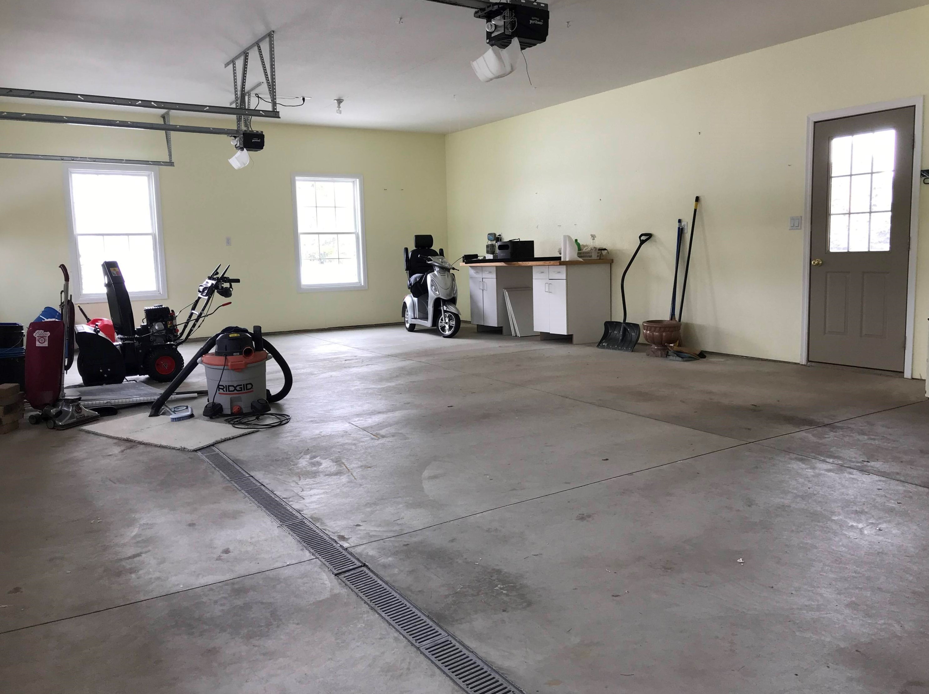 218 Maple Dr, Plymouth WI  53073-4059 exterior