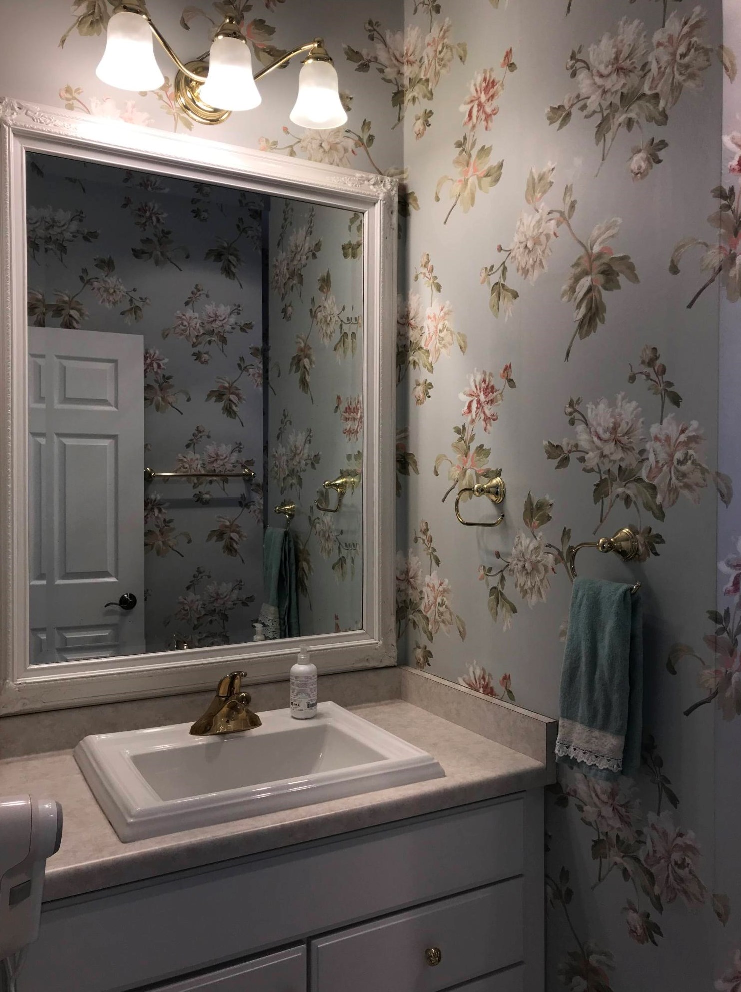 218 Maple Dr, Plymouth WI  53073-4059 exterior