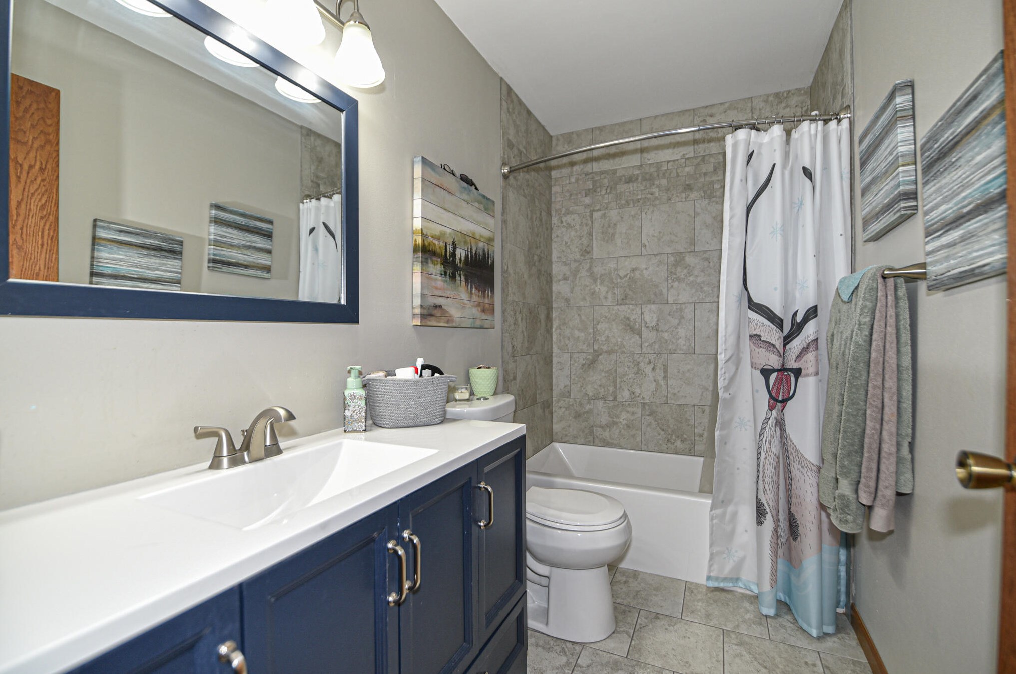 485 Green Meadow Dr, Brookfield WI 53045-3625 exterior